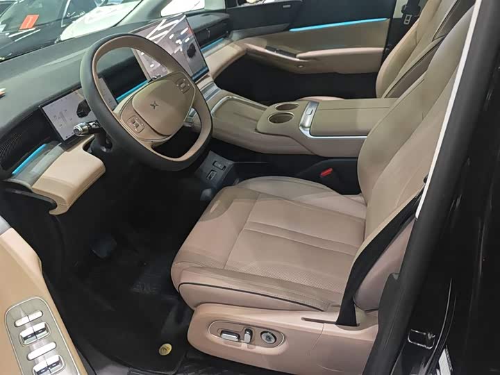 Фото 7 - XPeng X9