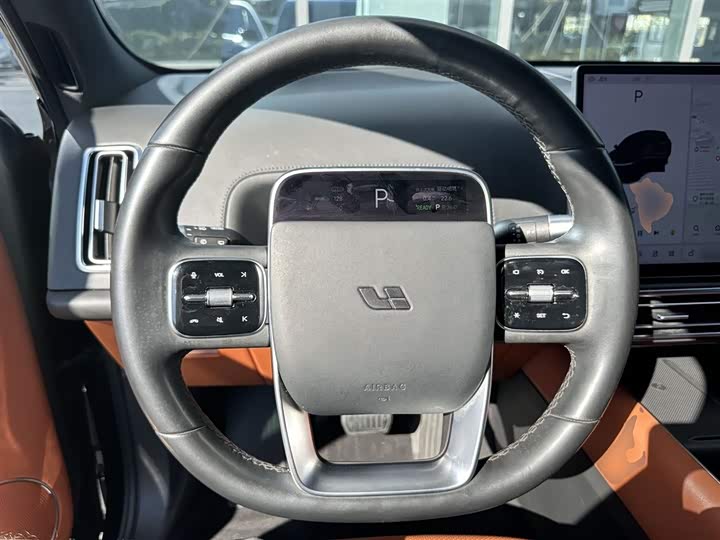 Фото 10 - LiXiang L7