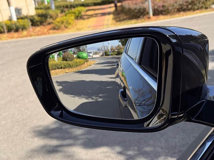 Фото 10 - BMW 5 Series