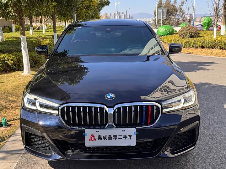 Фото 2 - BMW 5 Series