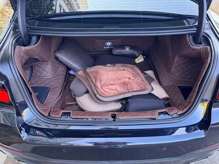 Фото 26 - BMW 5 Series