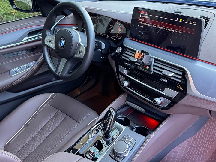 Фото 27 - BMW 5 Series