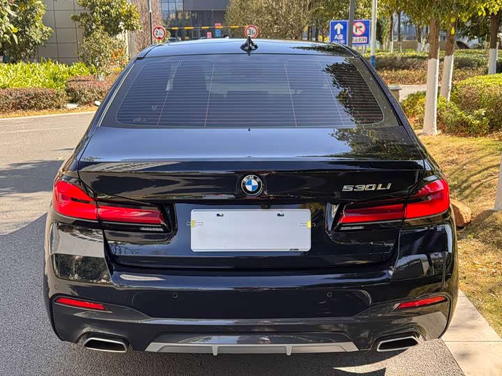 Фото 5 - BMW 5 Series