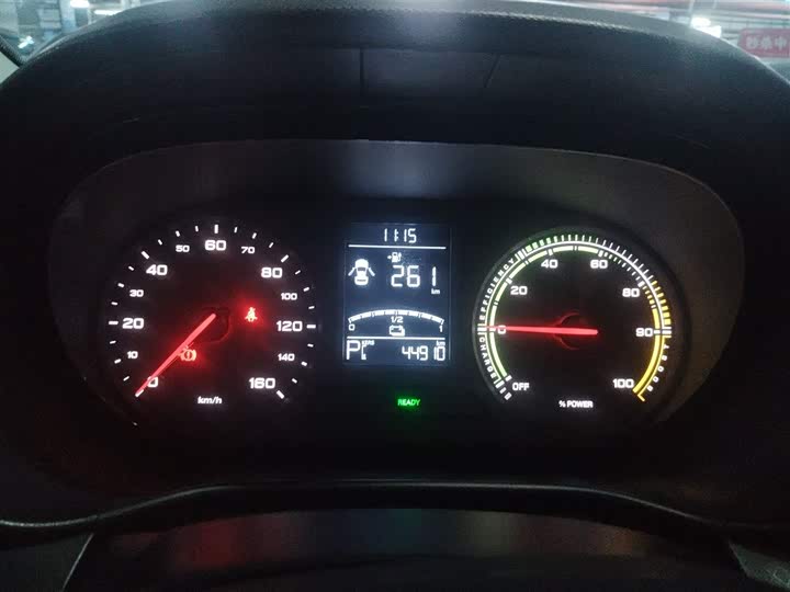 Фото 12 - Roewe Clever