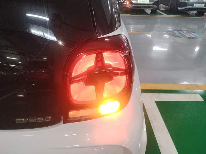 Фото 8 - Roewe Clever