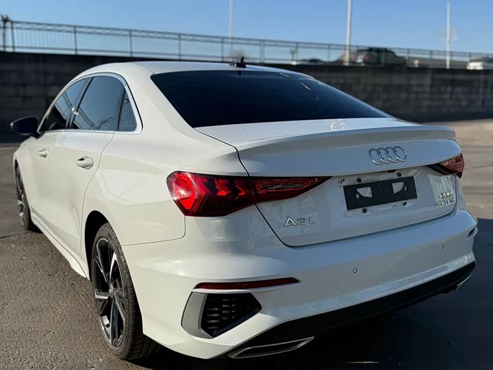 Фото 27 - Audi A3