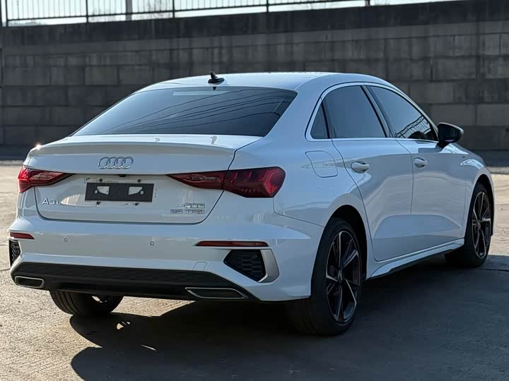 Фото 34 - Audi A3