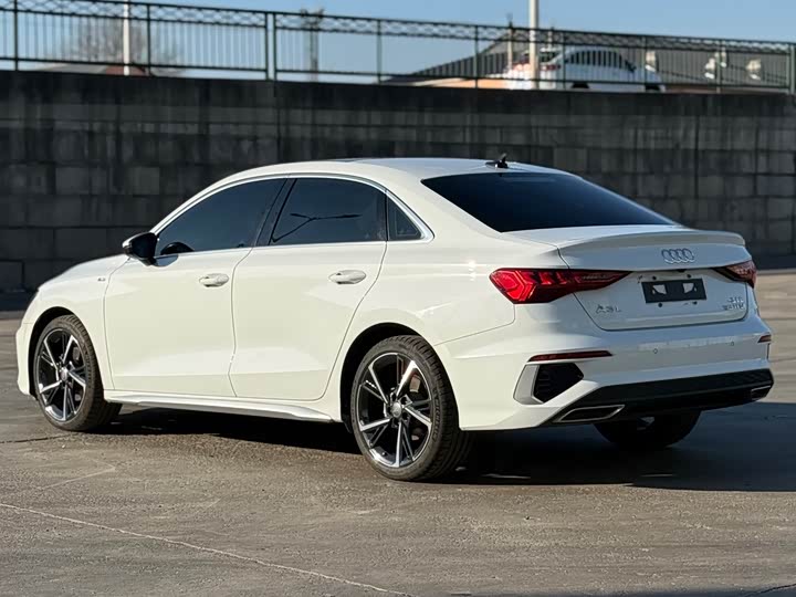 Фото 4 - Audi A3