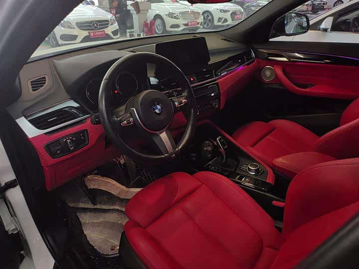 Фото 10 - BMW X2