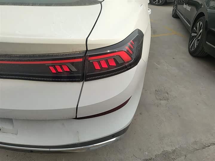 Фото 8 - Volkswagen Lamando L