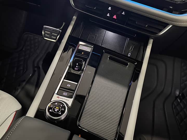 Фото 12 - Volkswagen Teramont X