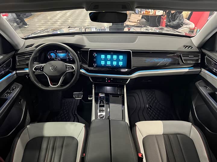 Фото 17 - Volkswagen Teramont X
