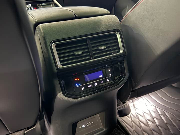 Фото 18 - Volkswagen Teramont X