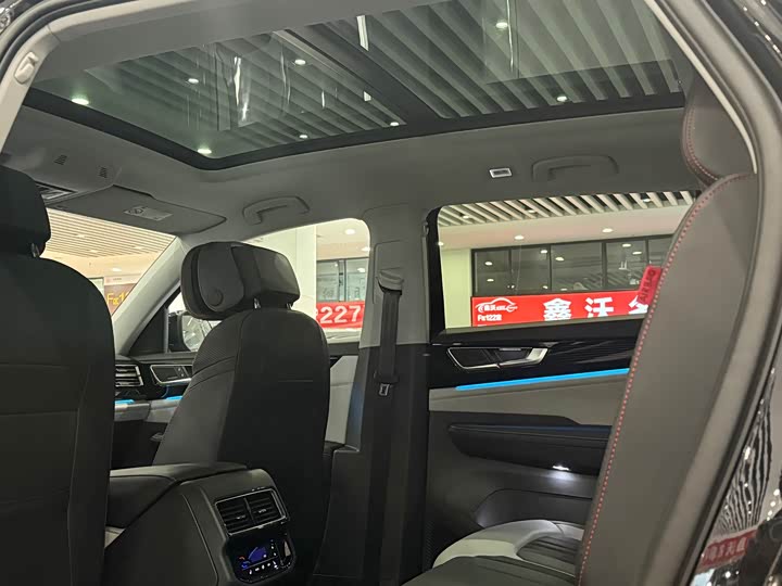 Фото 9 - Volkswagen Teramont X