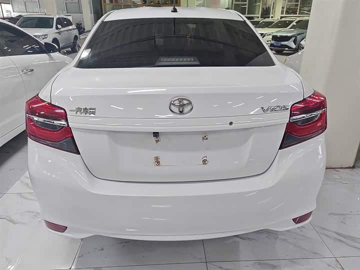 Фото 6 - Toyota Vios