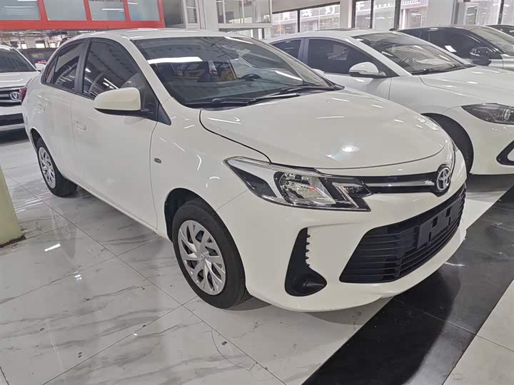 Фото 7 - Toyota Vios