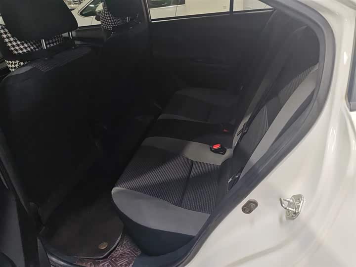 Фото 8 - Toyota Vios