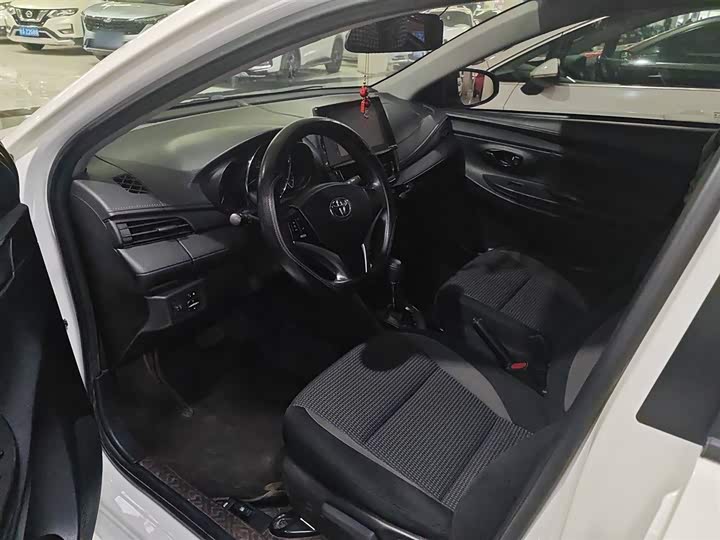 Фото 9 - Toyota Vios