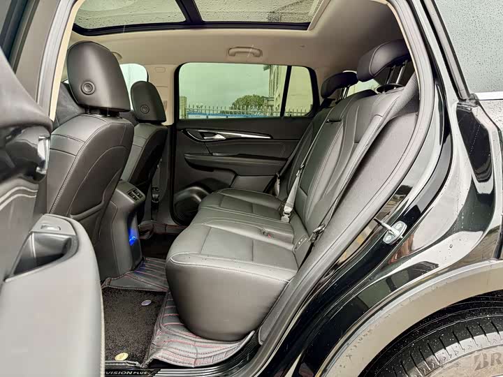 Фото 10 - Buick Envision Plus