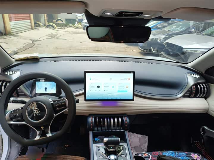 Фото 10 - BYD Yuan Plus