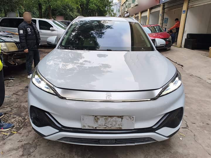 Фото 3 - BYD Yuan Plus