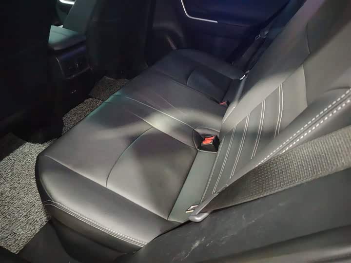 Фото 14 - Toyota Wildlander