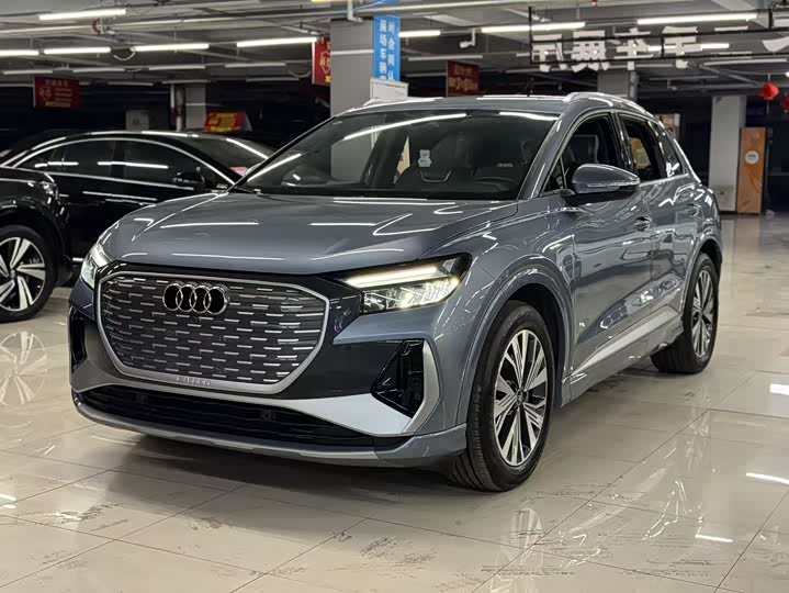Фото 2 - Audi Q4 e-tron