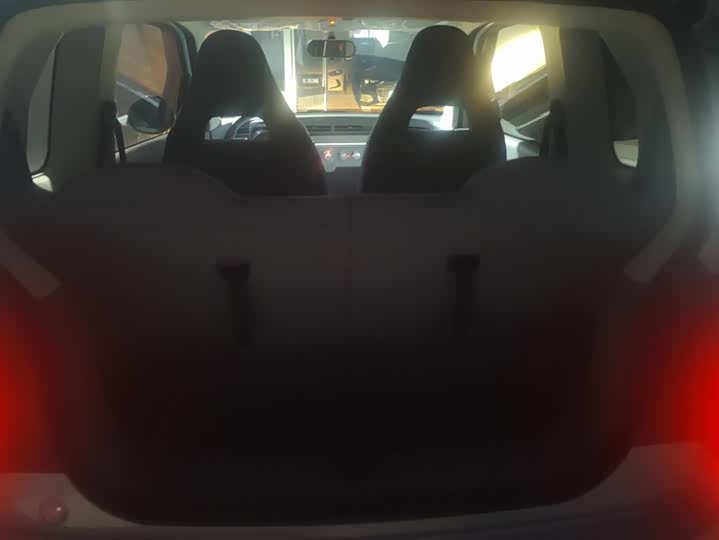 Фото 4 - Bestune Pony