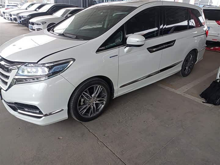 Фото 5 - Honda Elysion