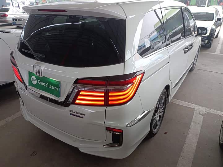 Фото 7 - Honda Elysion