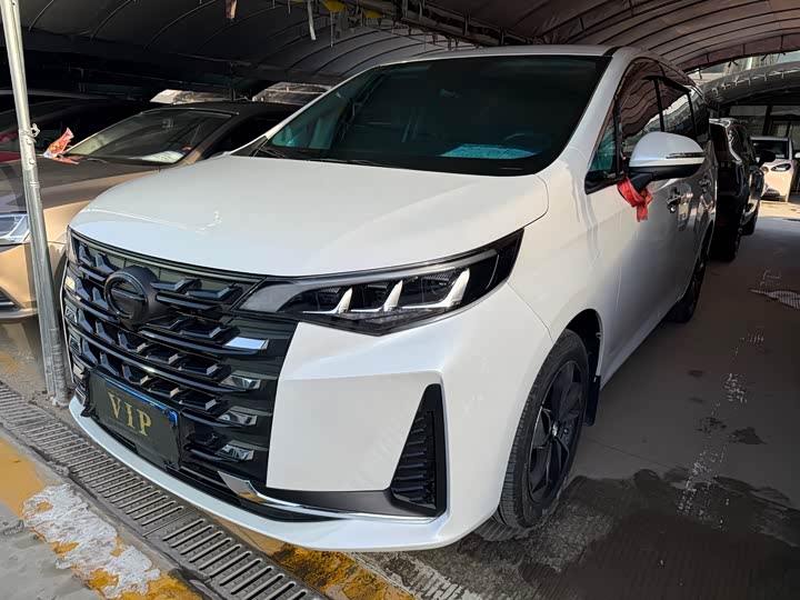 Фото 1 - GAC Trumpchi M6