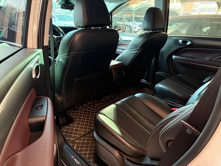 Фото 11 - GAC Trumpchi M6