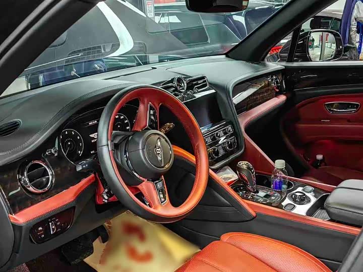 Фото 3 - Bentley Bentayga