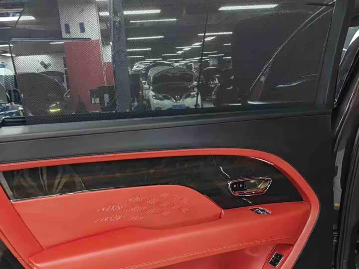 Фото 7 - Bentley Bentayga