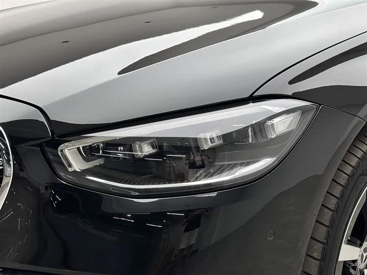 Фото 23 - Mercedes-Benz S-Class