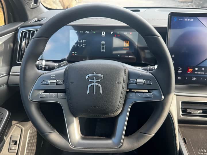 Фото 20 - BYD Song L DM-i Hybrid