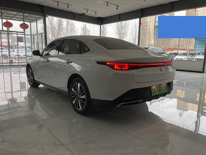 Фото 7 - Changan Eado Plus