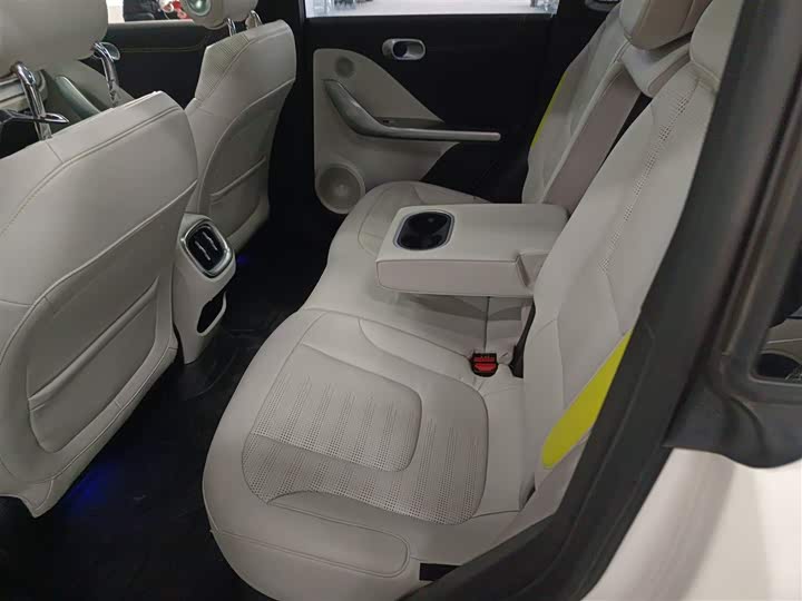 Фото 17 - Smart #1