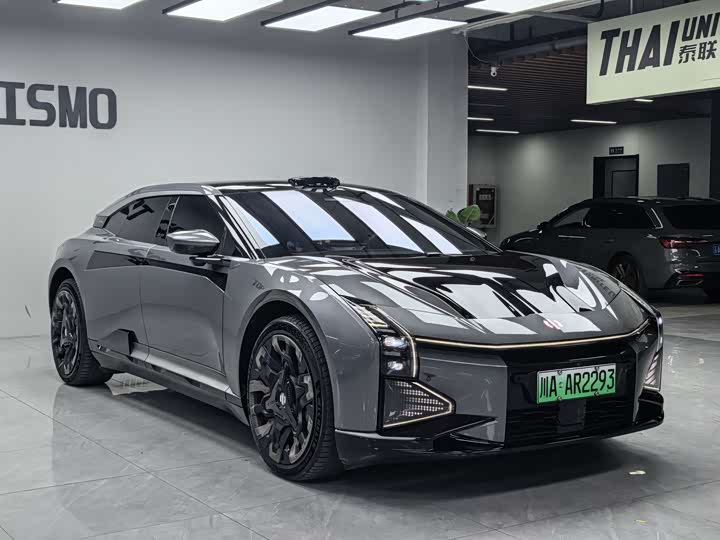 Фото 4 - HiPhi Z