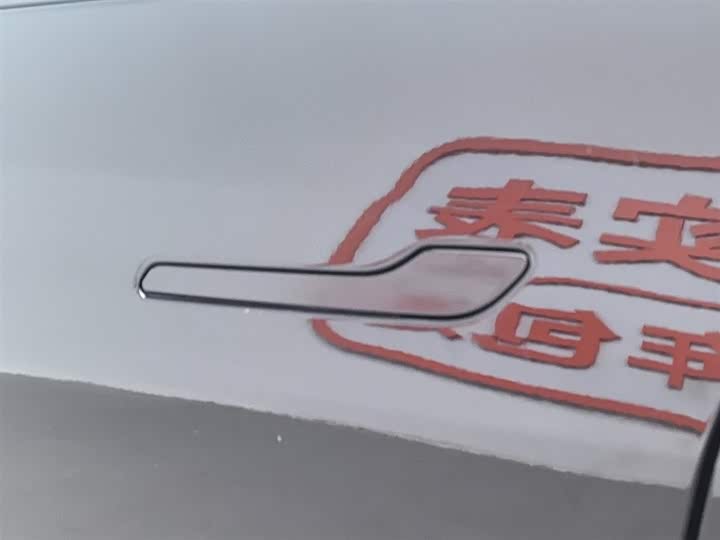 Фото 18 - Tesla Model Y