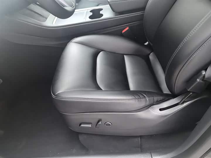 Фото 20 - Tesla Model Y