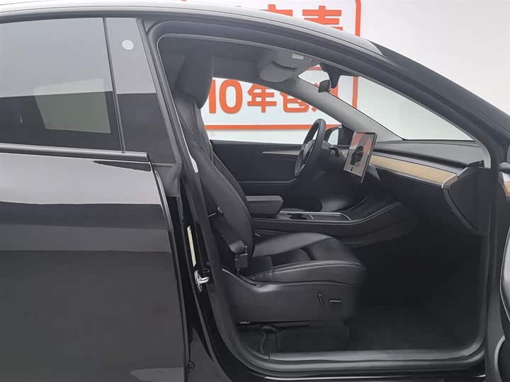 Фото 23 - Tesla Model Y