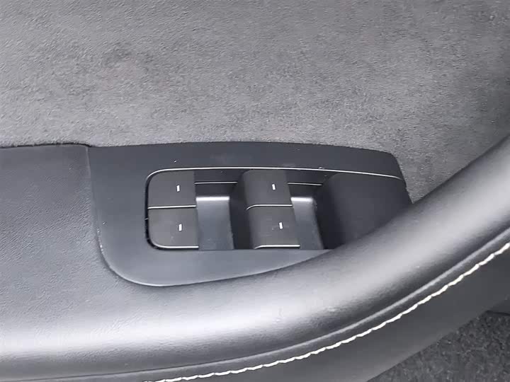 Фото 9 - Tesla Model Y