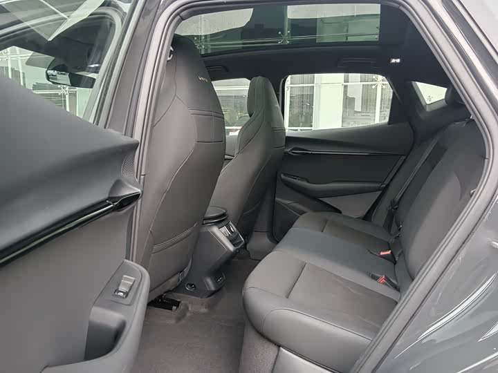 Фото 10 - Volkswagen ID.Unyx