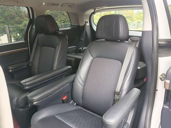 Фото 22 - GAC Trumpchi M8