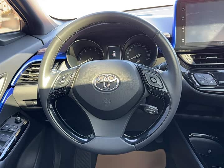 Фото 5 - Toyota Izoa