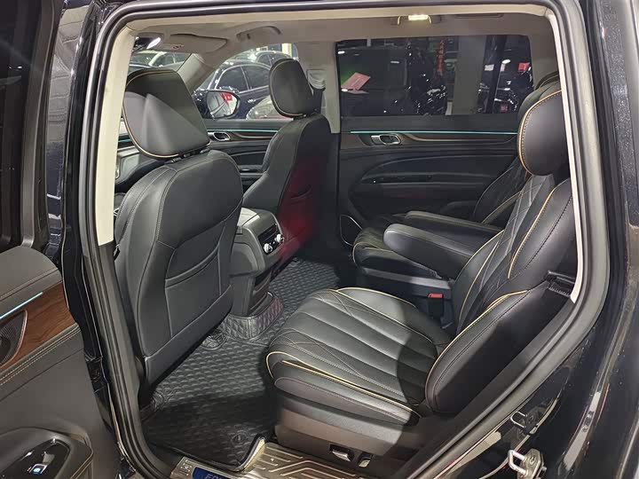 Фото 4 - Ford Equator