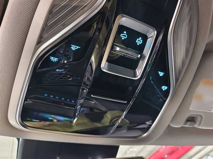 Фото 5 - Ford Equator