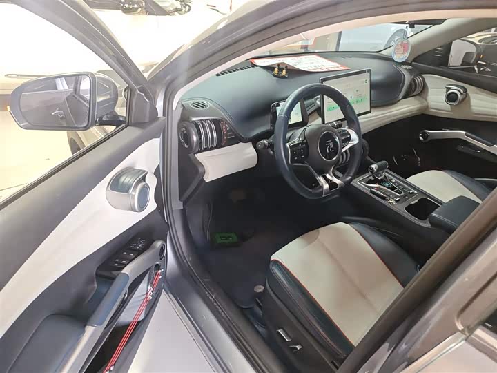 Фото 13 - BYD Yuan Plus