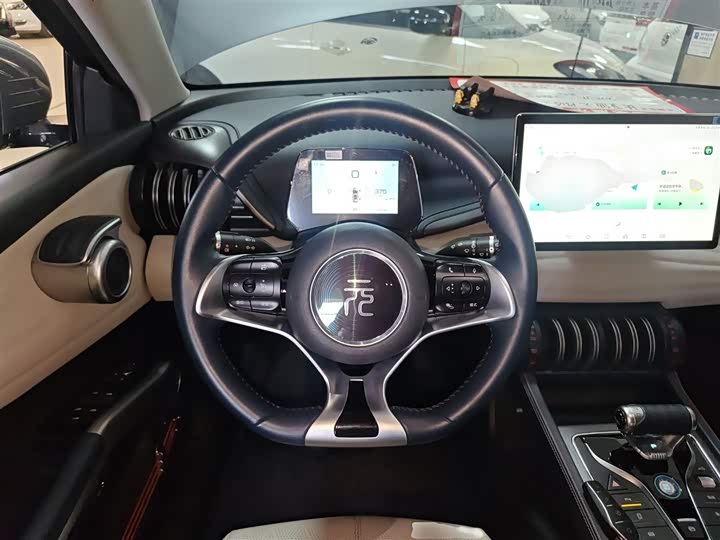 Фото 3 - BYD Yuan Plus